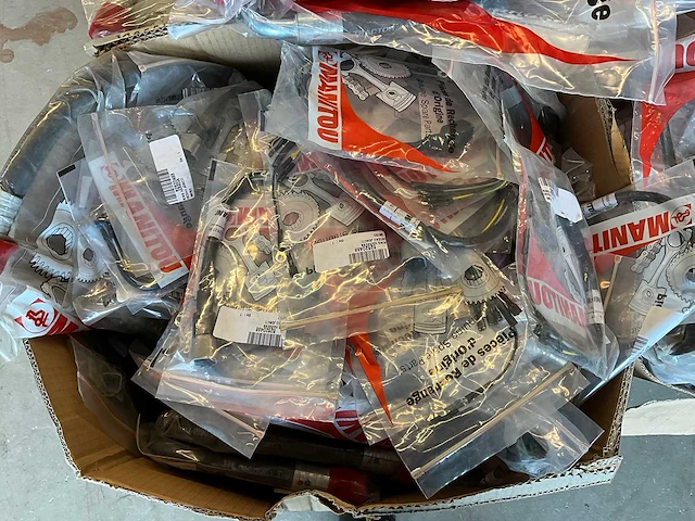 Partij manitou verreiker en heftruck onderdelen - afbeelding 4 van  25