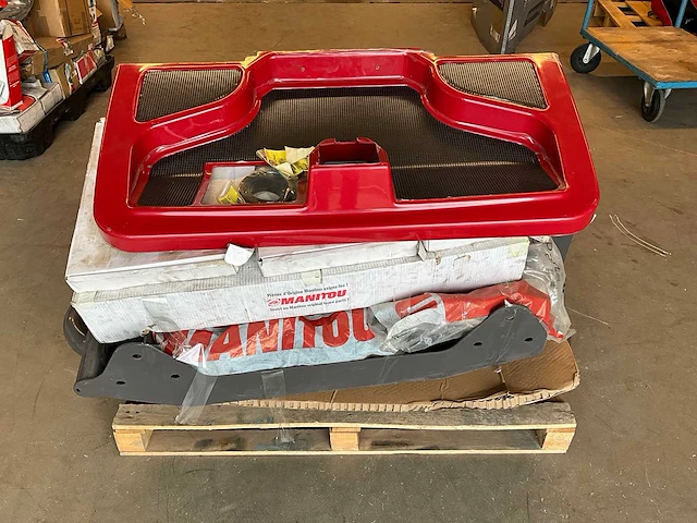 Partij manitou verreiker en heftruck onderdelen - afbeelding 20 van  25