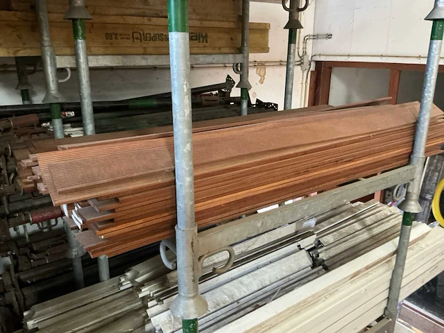 Partij maranti hardhout planken excl bak - afbeelding 1 van  6