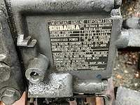 Partij materiaal en onderdelen volvo ec18 minikraan en diverse defecte motoren - afbeelding 20 van  32