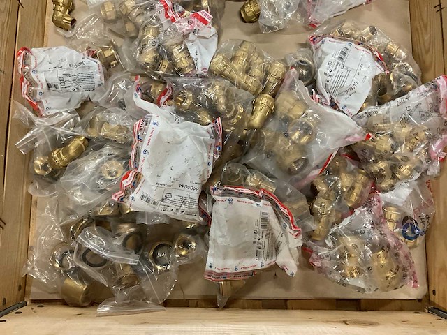 Partij messing fittingen - afbeelding 2 van  3