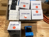 Partij met diverse goederen allerlei. - afbeelding 13 van  26