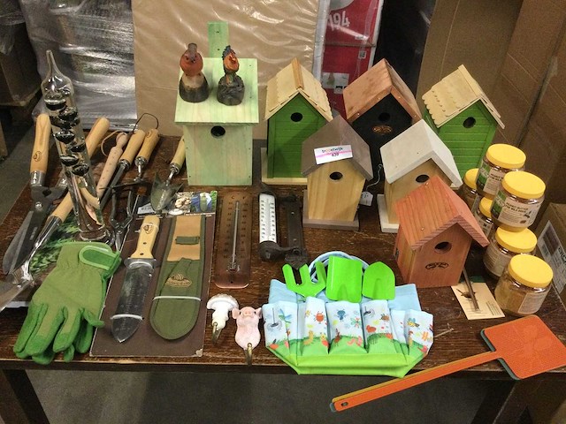 Partij met huishoudelijke- tuinartikelen - afbeelding 2 van  5