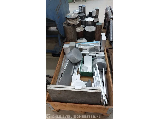 Partij metaal, rvs en aluminium profielen - afbeelding 7 van  15