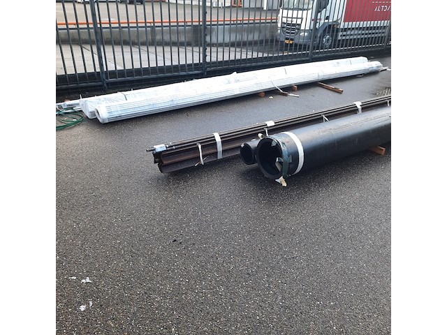 Partij metalen buizen - afbeelding 2 van  8