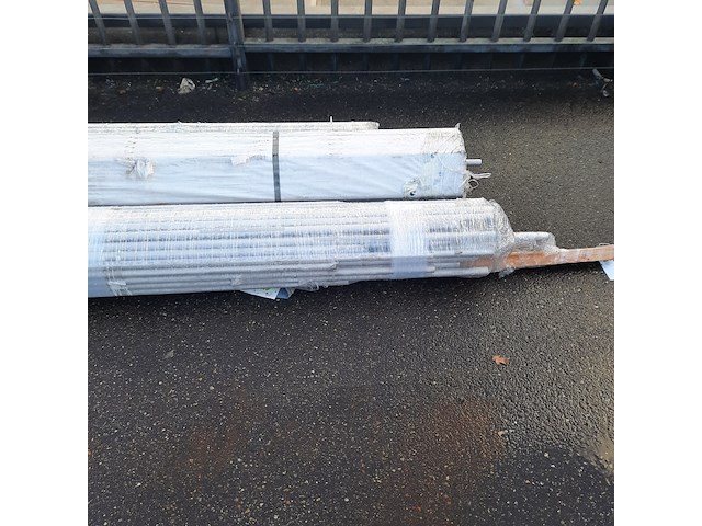 Partij metalen buizen - afbeelding 8 van  8