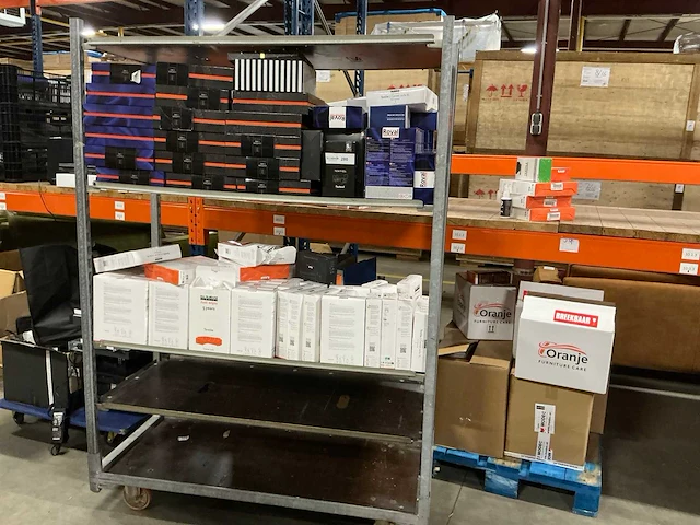 Partij meubelverzorging - afbeelding 1 van  9