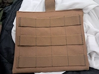 Partij militaire kleding en uitrusting nederlands leger, o.a. kpu /kl/ woodland - afbeelding 6 van  19