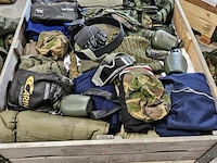 Partij militaire kleding en uitrusting nederlands leger, o.a. kpu /kl/ woodland - afbeelding 14 van  19