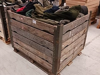 Partij militaire kleding en uitrusting nederlands leger, o.a. kpu/kl/woodland - afbeelding 9 van  17
