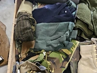 Partij militaire kleding en uitrusting nederlands leger, o.a. kpu/kl/woodland - afbeelding 13 van  17