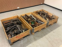 Partij mini tractor onderdelen - afbeelding 1 van  6