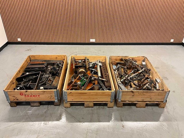 Partij mini tractor onderdelen - afbeelding 2 van  6