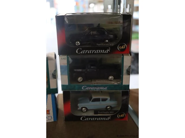 Partij modelauto's diverse soorten en merken - schaal 1:43 - 34 stuks - afbeelding 2 van  6