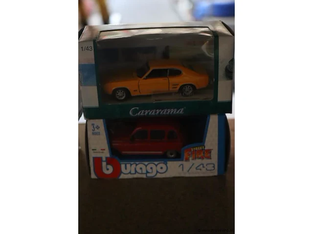 Partij modelauto's diverse soorten en merken - schaal 1:43 - 34 stuks - afbeelding 3 van  6