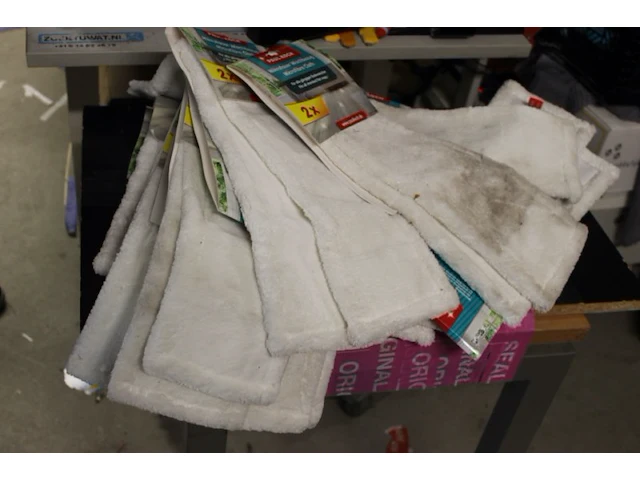 Partij mopper doek 12 sets zijn beedje vies - afbeelding 1 van  7
