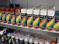 Partij motip autolak (400ml) & onderhouds spuitbussen (500ml) - 115 bussen á 400-500ml - afbeelding 10 van  14