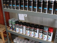 Partij motip/colorspray spuitbussen - 82 bussen á 400ml - afbeelding 1 van  9
