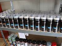 Partij motip/colorspray spuitbussen - 82 bussen á 400ml - afbeelding 2 van  9