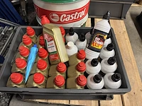 Partij motorolie en vloeistoffen ca. 55x inclusief kratten w.o. castrol, syntix, sunoco - afbeelding 3 van  12