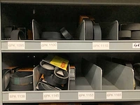 Partij multiriemen inclusief kast - afbeelding 12 van  37