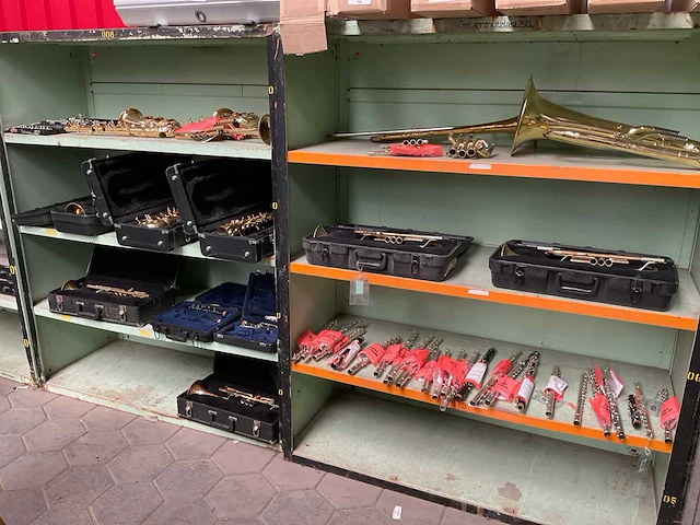 Partij muziekinstrumenten - afbeelding 1 van  15