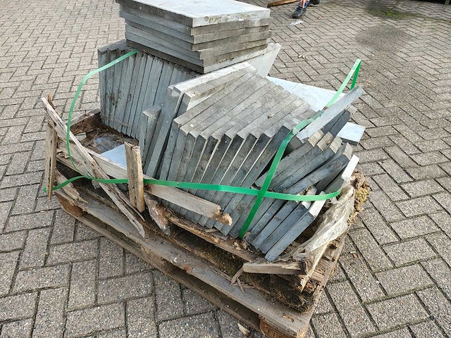 Partij natuursteen tuintegel - afbeelding 4 van  6
