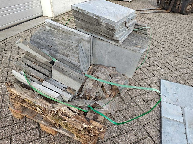 Partij natuursteen tuintegel - afbeelding 5 van  6