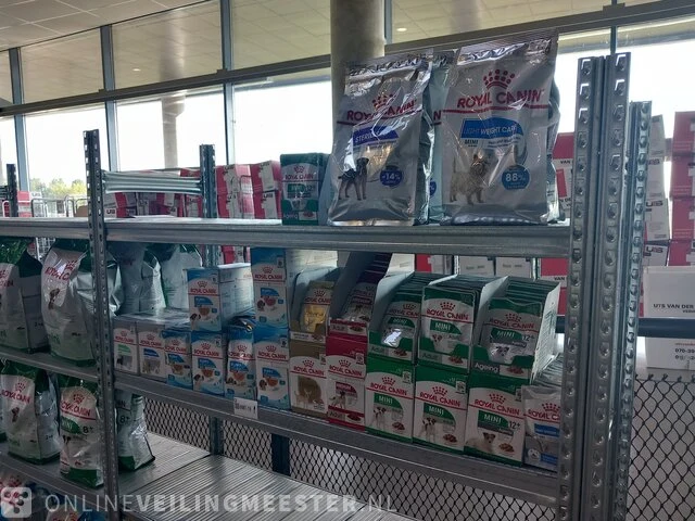 Partij natvoer royal canin - afbeelding 1 van  24