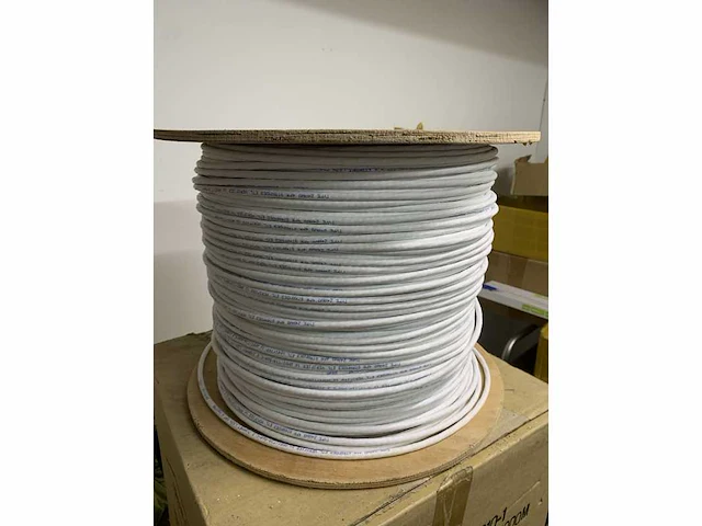 Partij netwerk connectors, patchkabels & tules/covers - afbeelding 8 van  33