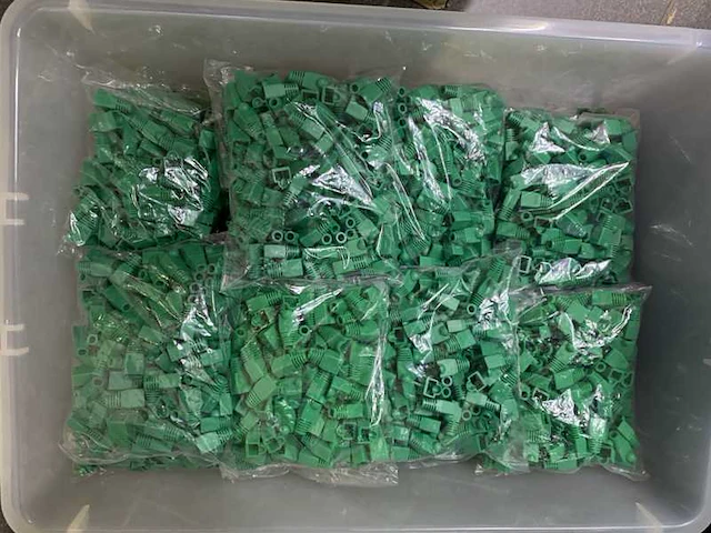Partij netwerk connectors, patchkabels & tules/covers - afbeelding 31 van  33