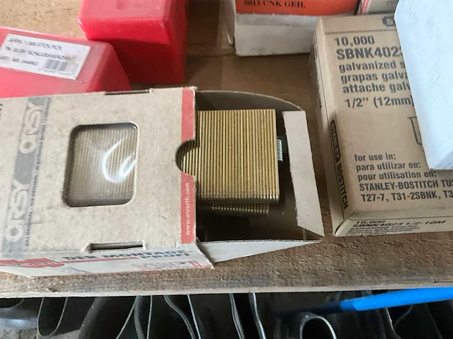 Partij nieten,spijkers - afbeelding 3 van  8