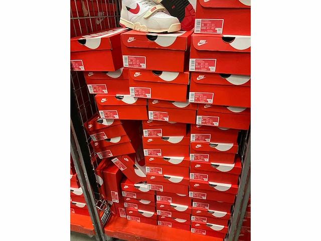 Partij nike air trainer 1 sneakers (62x) - afbeelding 3 van  5