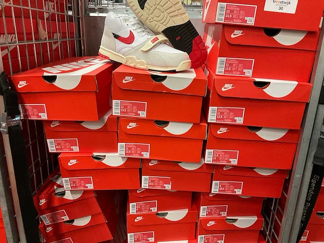 Partij nike air trainer 1 sneakers (62x) - afbeelding 5 van  5