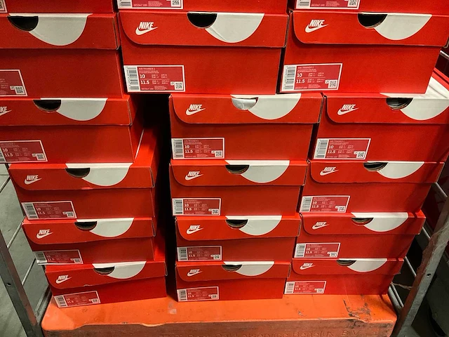 Partij nike air trainer 1 sneakers (72x) - afbeelding 3 van  4