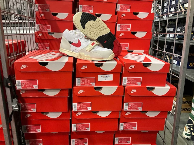 Partij nike air trainer 1 sneakers (72x) - afbeelding 1 van  5