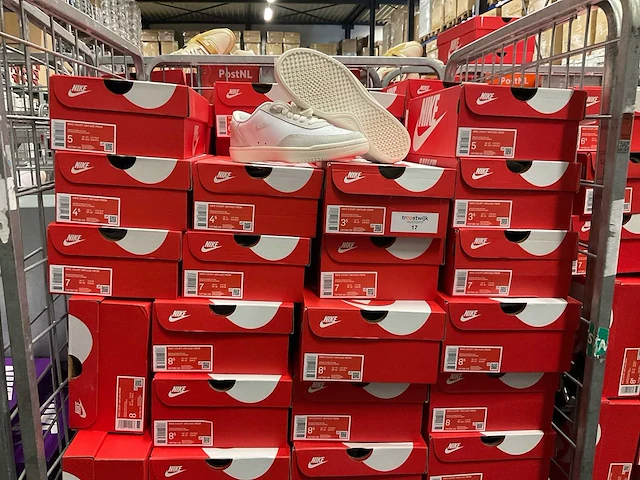 Partij nike court vintage prem sneakers (106x) - afbeelding 1 van  5