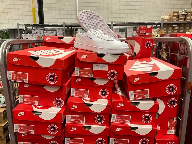 Partij nike court vintage sneakers (102x) - afbeelding 1 van  5