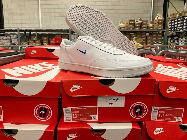 Partij nike court vintage sneakers (104x) - afbeelding 2 van  5