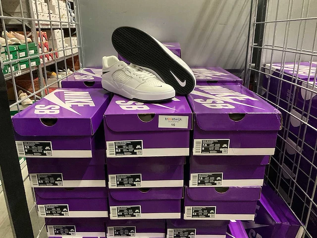 Partij nike sb ishod prm l sneakers (53x) - afbeelding 1 van  4
