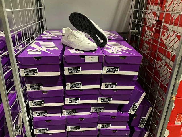 Partij nike sb ishod prm l sneakers (53x) - afbeelding 1 van  4