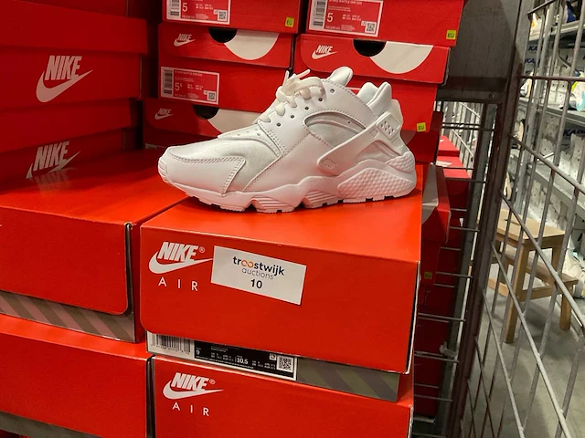Partij nike sneakers (57x) - afbeelding 3 van  6