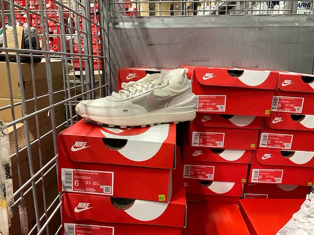 Partij nike sneakers (57x) - afbeelding 5 van  6