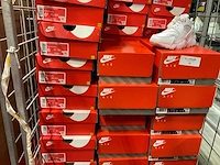 Partij nike sneakers (57x) - afbeelding 6 van  6