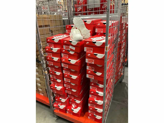 Partij nike w tc 7900 sneakers (66x) - afbeelding 3 van  6