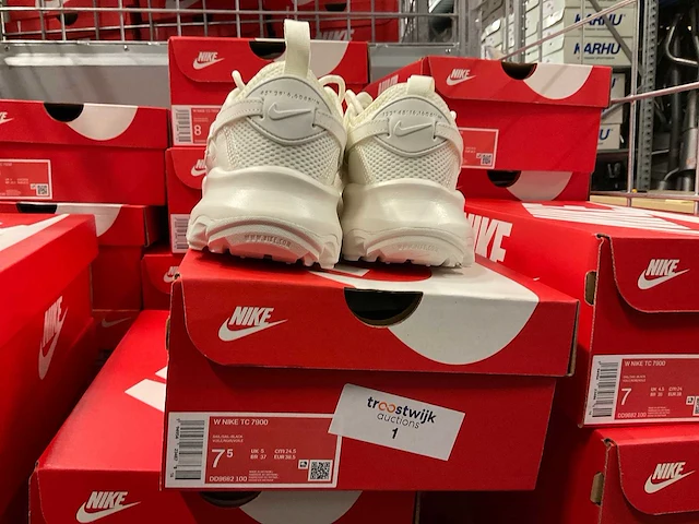 Partij nike w tc 7900 sneakers (66x) - afbeelding 4 van  6