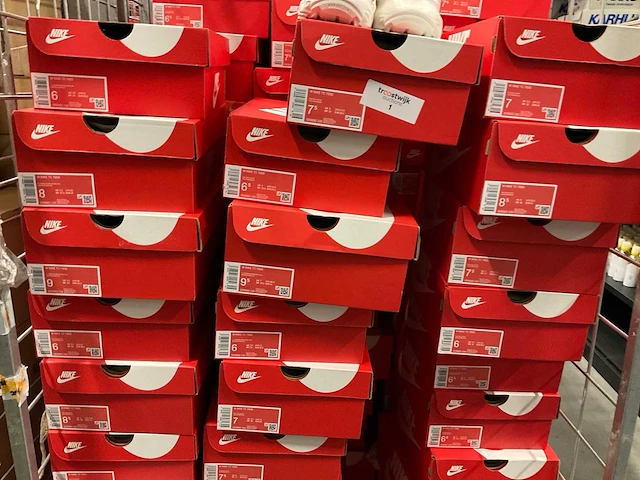 Partij nike w tc 7900 sneakers (66x) - afbeelding 6 van  6