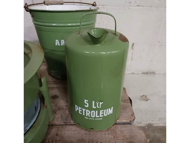 Partij nostalgisch decoratie materiaal - afbeelding 28 van  31