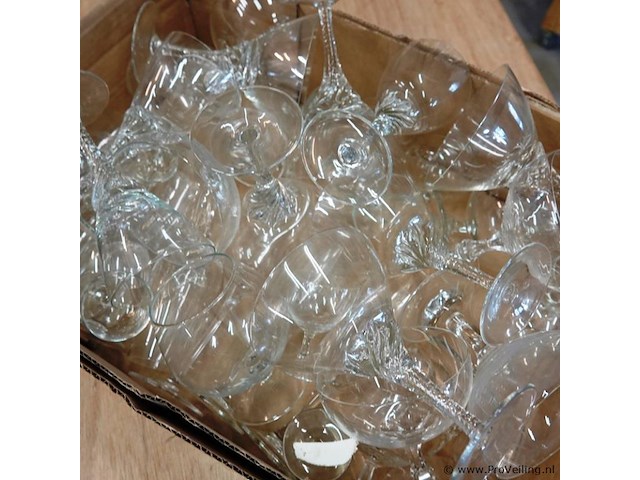 Partij o.a. kristallen glazen in doos - afbeelding 5 van  5