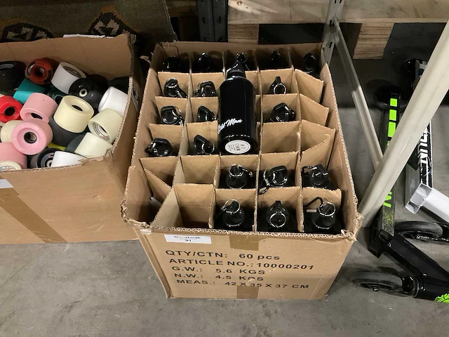 Partij old man amsterdam drinkflessen (50x) - afbeelding 2 van  5